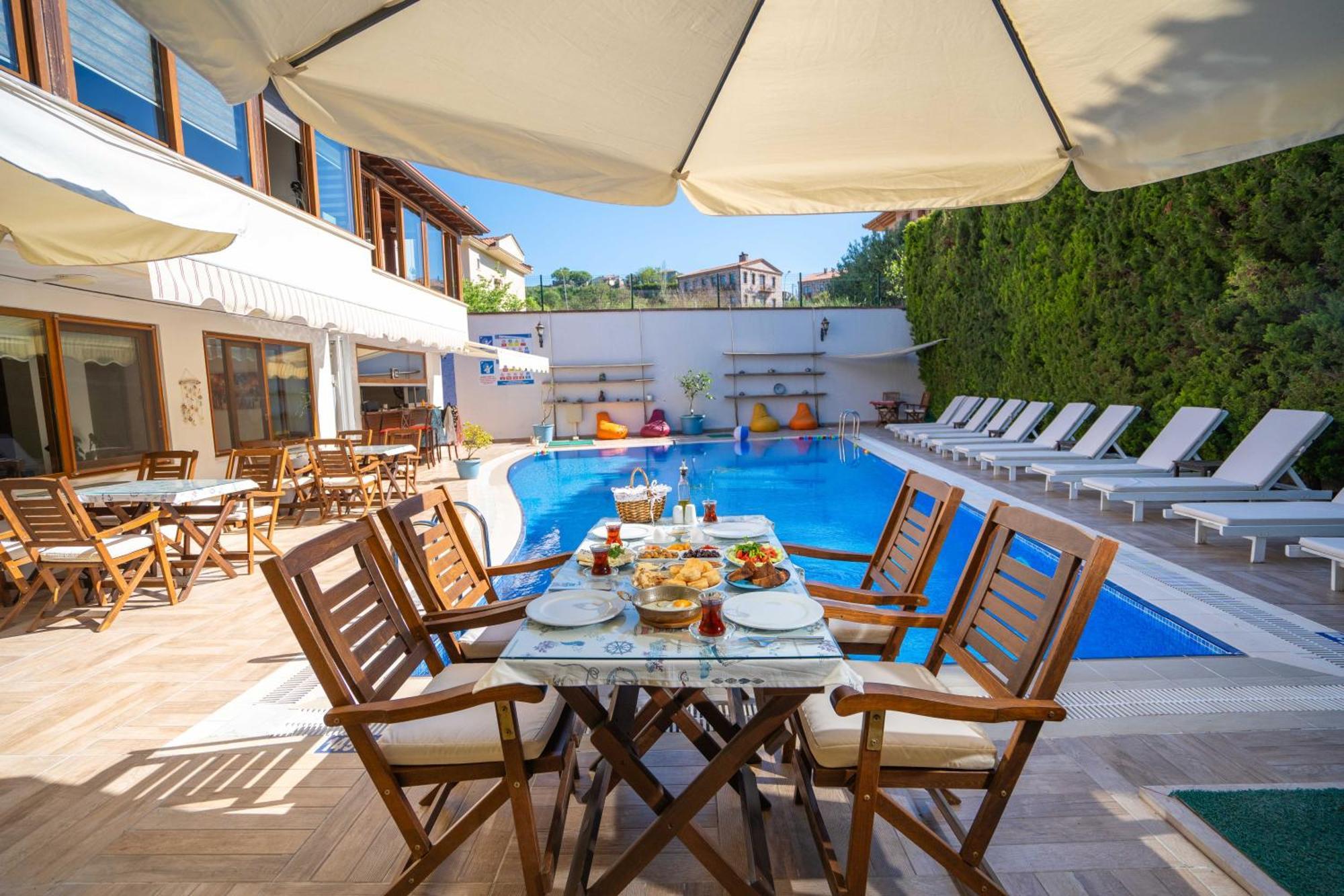Cunda Giritlioglu Otel Adult Only Ayvalı Exterior foto